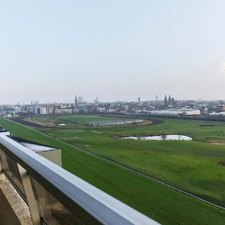 Royal Ascot Ii - Golfgarden *